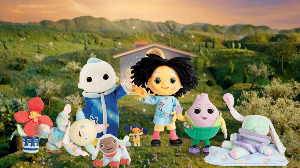 Get to know the characters from Moon and Me