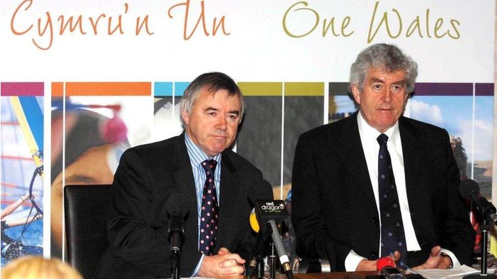 Deputy First Minister, Ieuan Wyn Jones (left) and First Minister, Rhodri Morgan at the Welsh Assembly 100 days of coalition government briefing in the Senedd