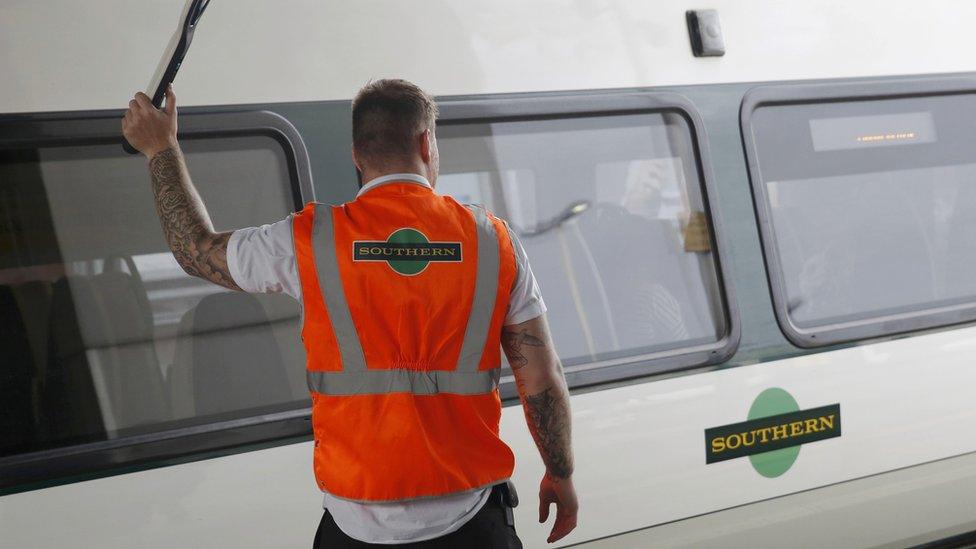 Southern platform guard