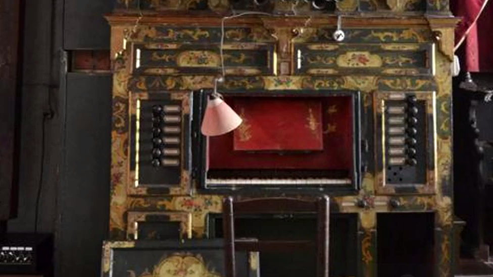 Organ in convent of Santa Ines, Seville