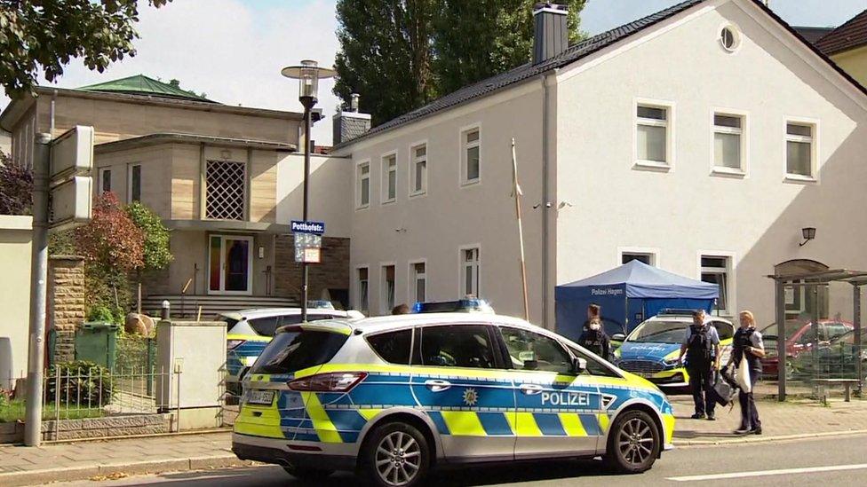 Synagogue surrounded by police