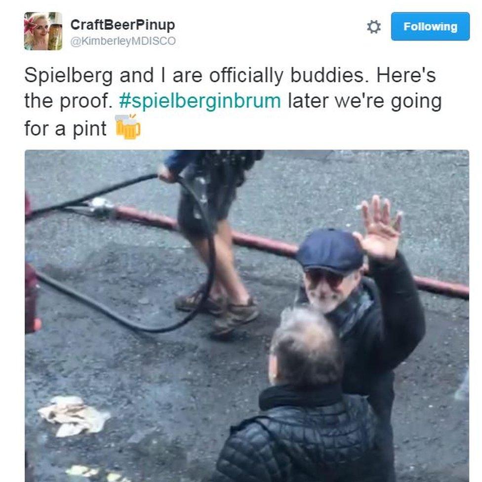 A tweet showing Steven Spielberg waving