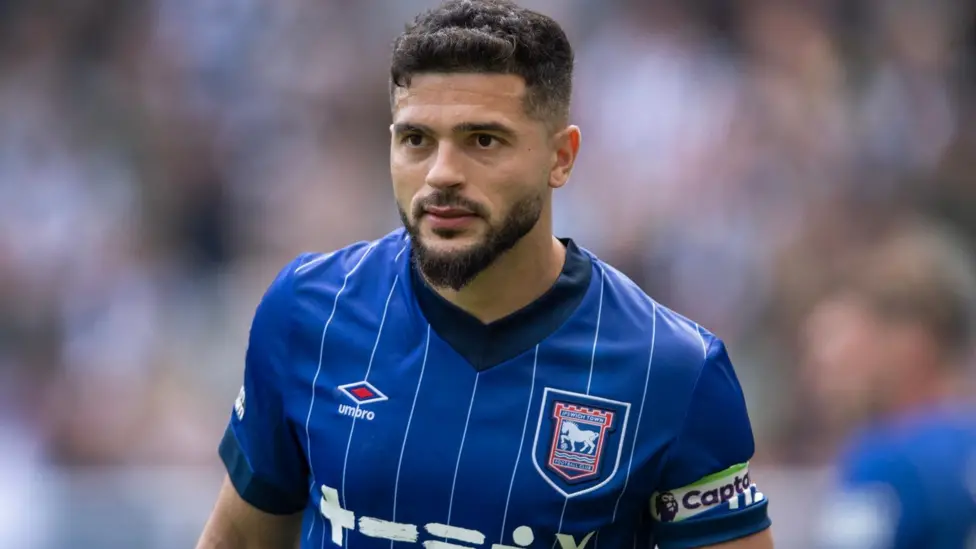 El Bristol City acuerda el fichaje del agente libre Morsy