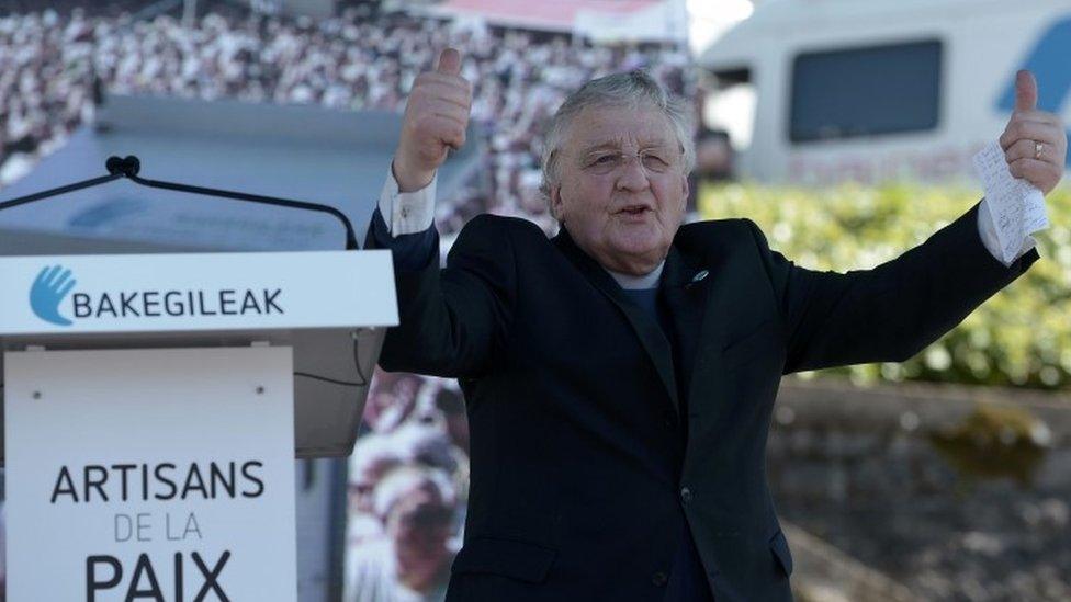 Irish Methodist preacher Harold Good gestures during a rally in Bayonne to mark the "Disarmament Day" (08 April 2017)