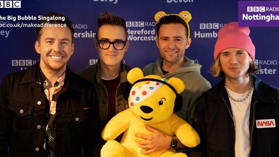 MCFLY-HOLDING-PUDSEY