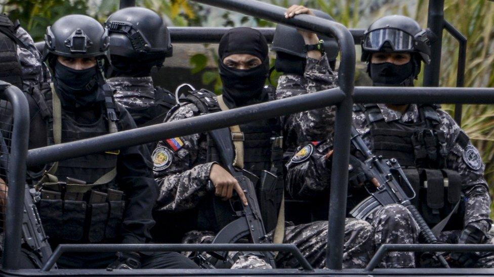 SEBIN officers patrolling Caracas in January 2018