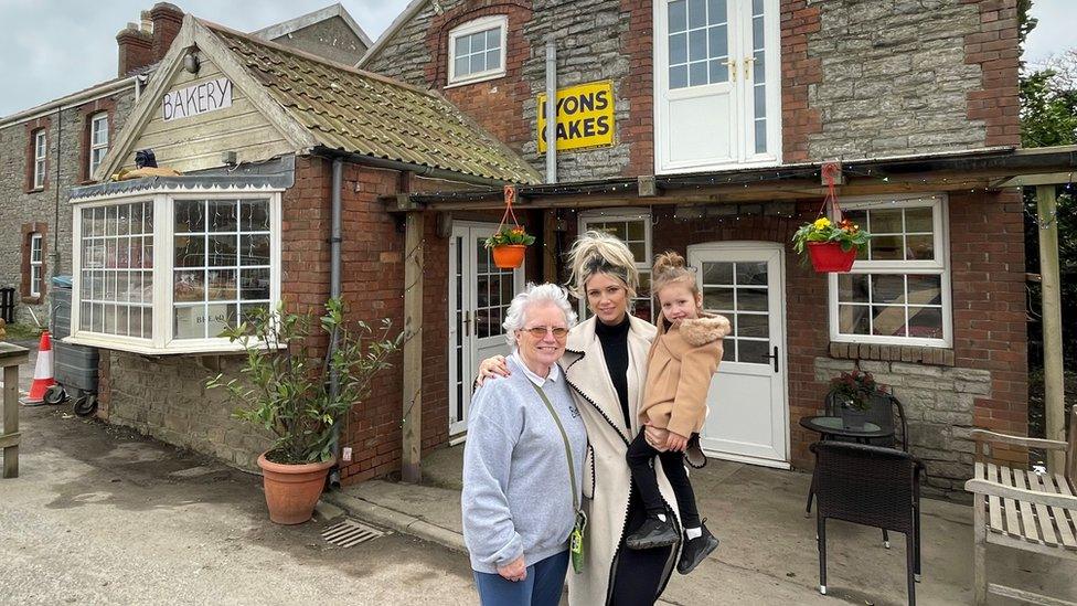 Joe Wittington with her daughter-in-law Louise and granddaughter