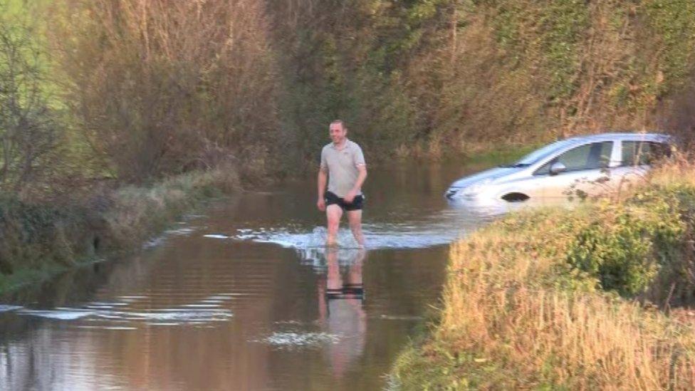 Car in difficulty in Maguiresbridge