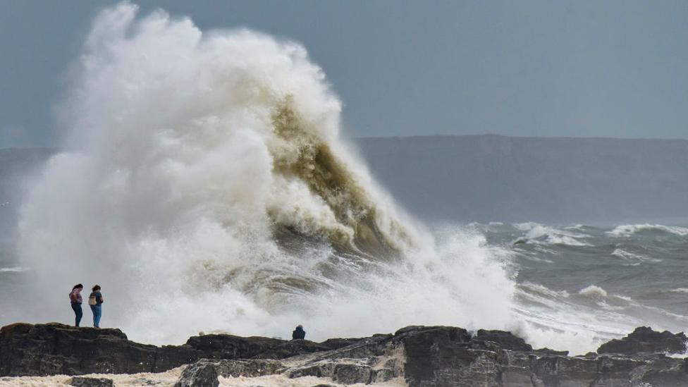 The sea wall near Porthcawl