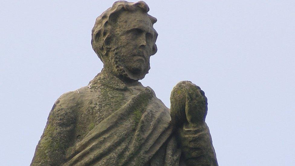 Ìomhaigh de dh'Ùisdean Mac a' Mhuilleir