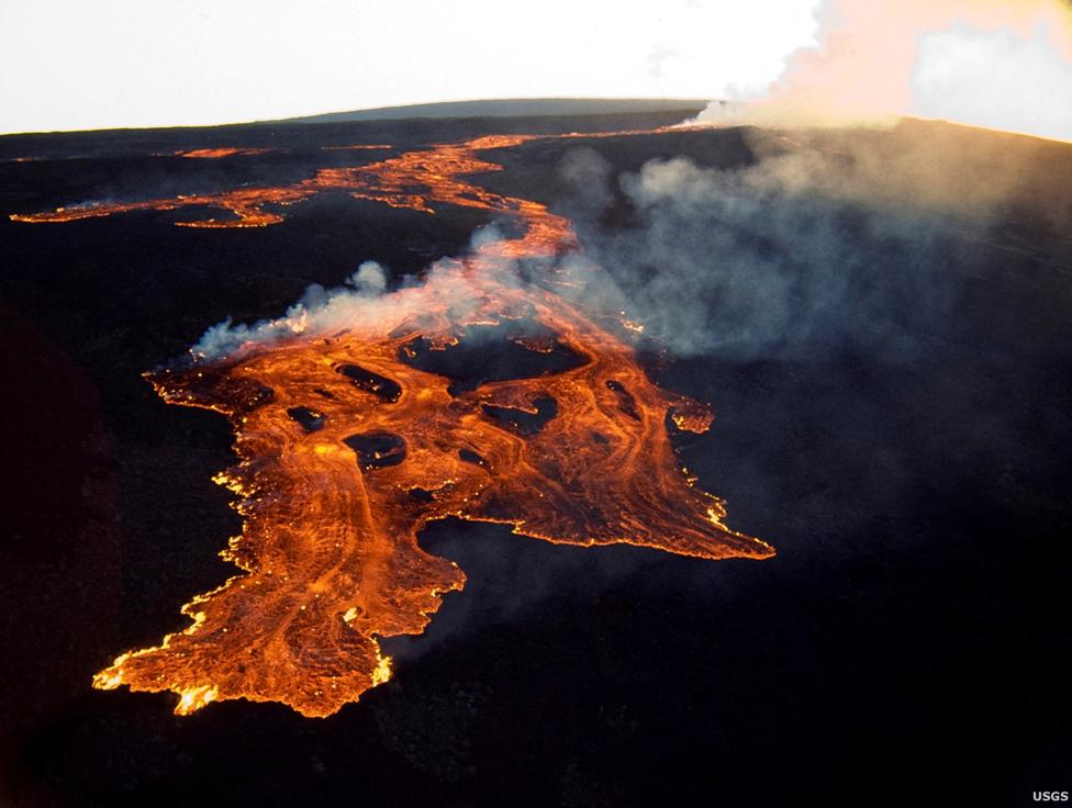 Mauna Loa volcano on the island of Hawaii is shown in this March 25, 1984 handout photo provided by the U.S. Geological Survey