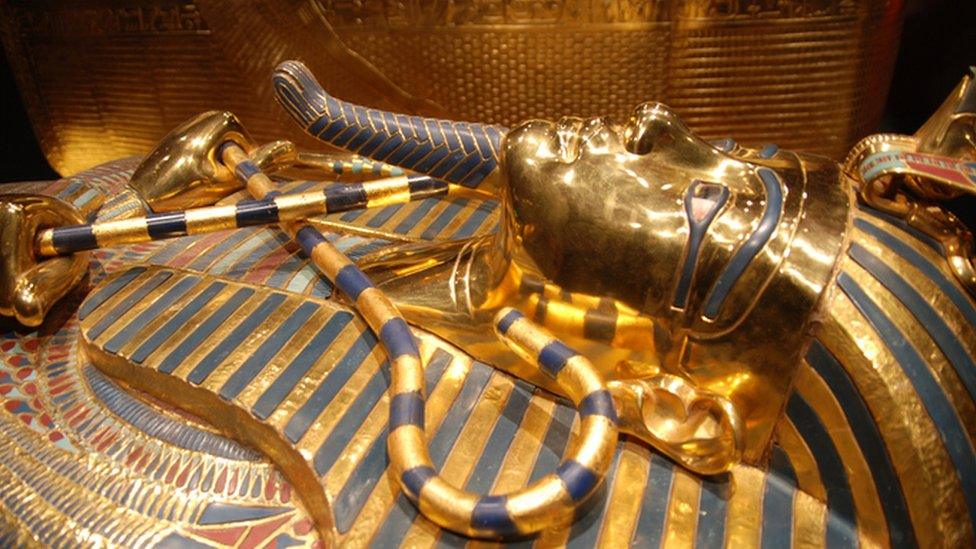 Tutankhamun golden mask