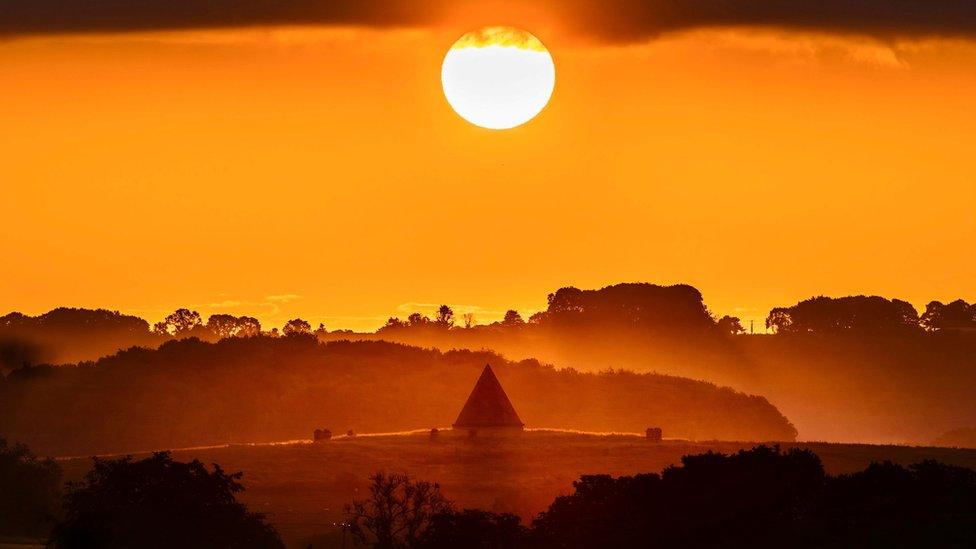 Sun rising in Castle Howard