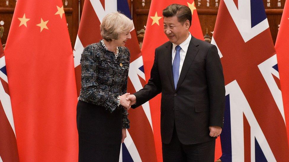 Theresa May and Xi Jinping