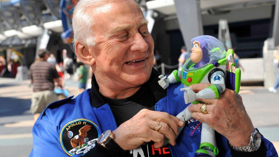 Buzz-Aldrin-with-Buzz-Lightyear.