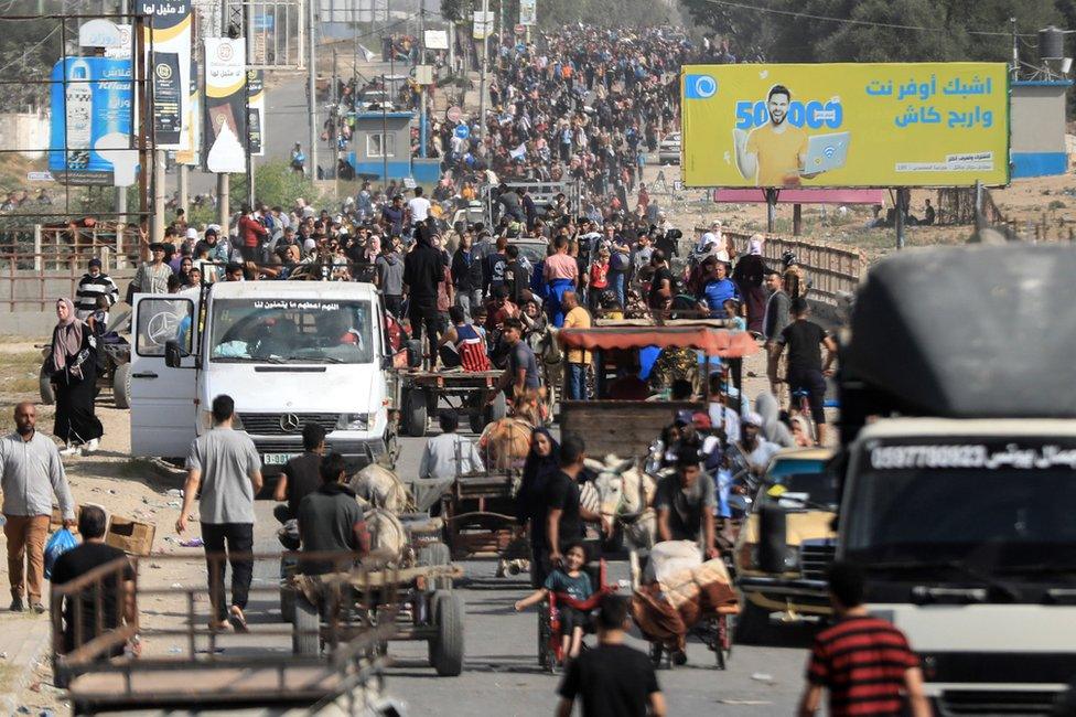 Hundreds of thousands have streamed down Salah al-Did road, fleeing the bombing further north.