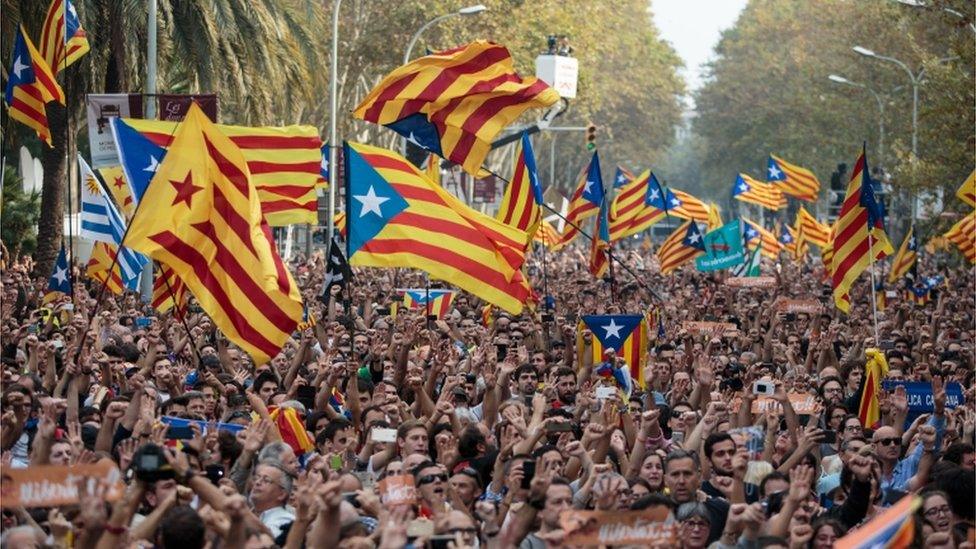 Pro-independence crowds in Barcelona