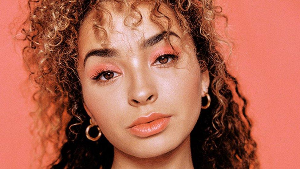 Ella Eyre