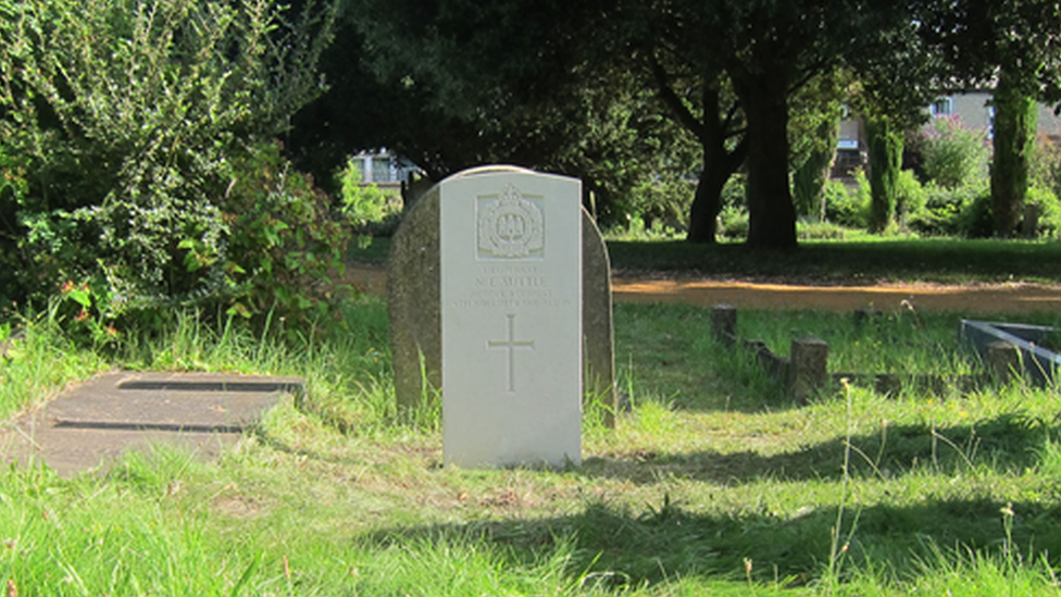 Headstone for Nelson Suttle