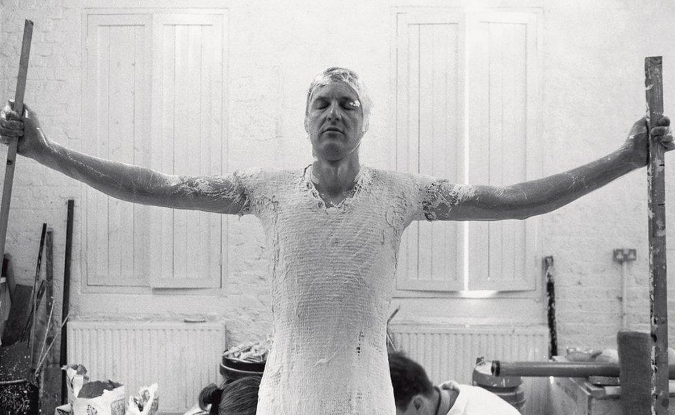 Antony Gormley, Casting progress, Angel of the North, 1998