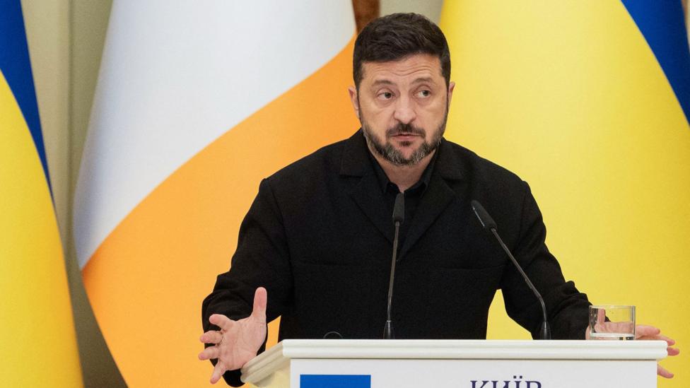 Zelensky arrives in UK ahead of meeting Burnham