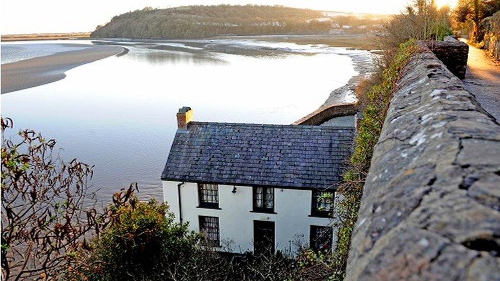 Dylan Thomas boathouse