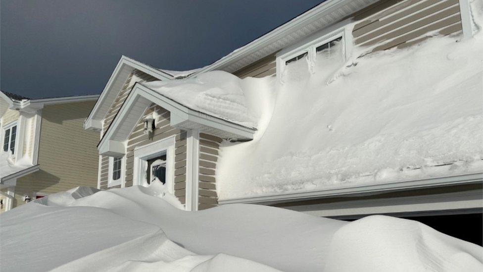 snow-on-house