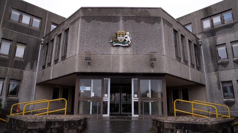 Prìomh Oifisean Comhairle nan Eilean Siar