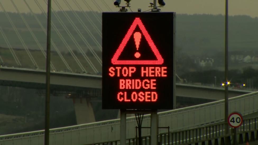 Bridge closed sign