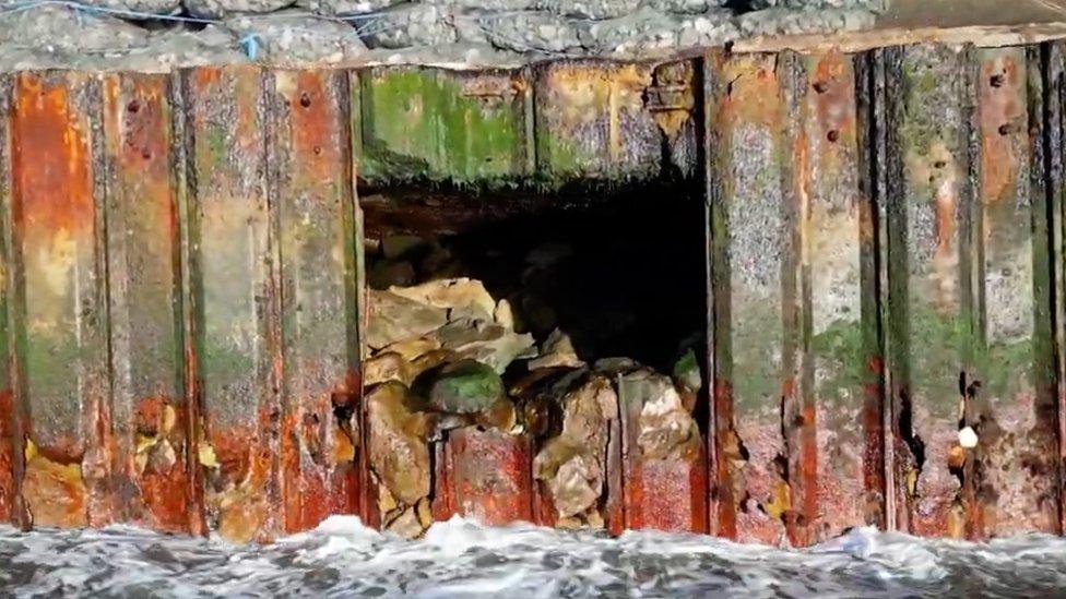 Ventnor seawall