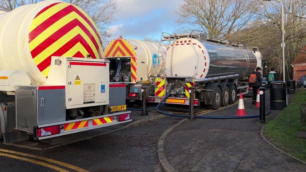 Thames Water Tankers outside Berkshire Hospital