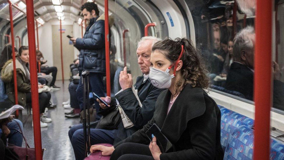 woman-in-facemask