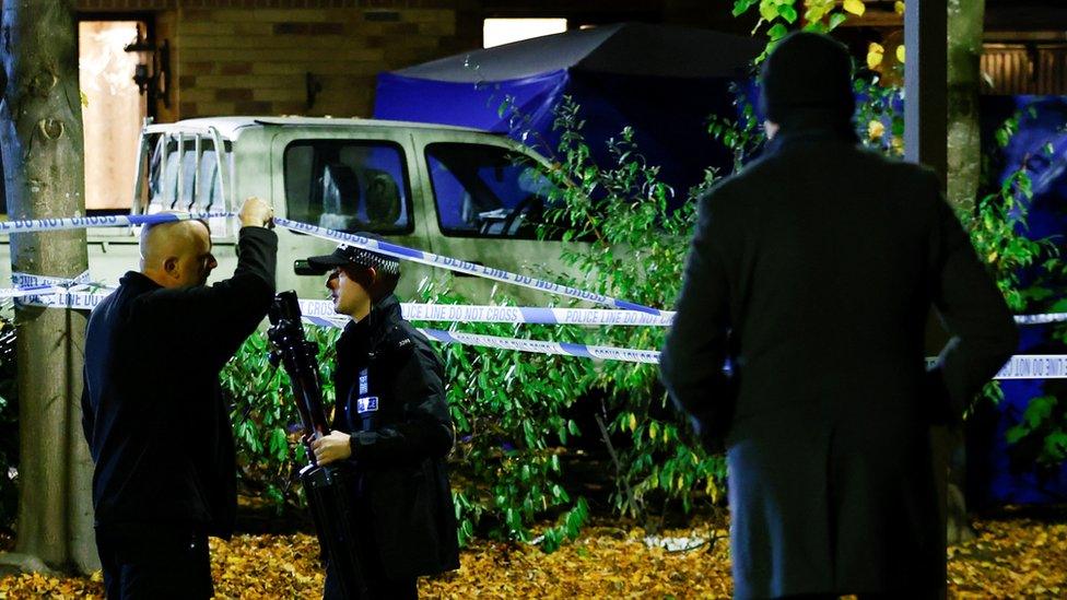 Police search at Loxbeare Drive in Furzton, Milton Keynes