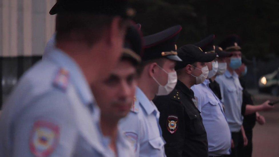 Police at Khabarovsk protest