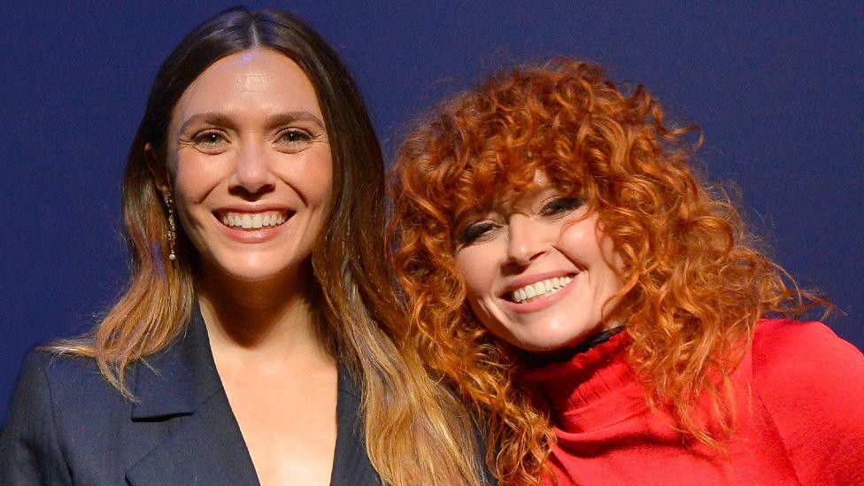  Elizabeth Olsen and Natasha Lyonne attend the Netflix film "His Three Daughters" Tastemaker Screening & Q&A at Ross House on September 13, 2024 in Los Angeles, California