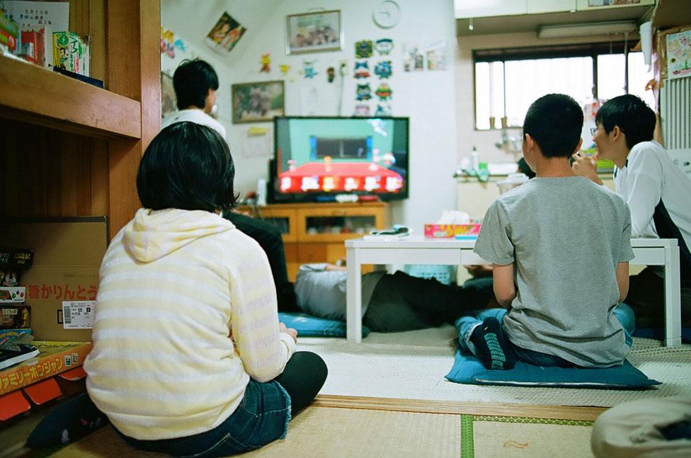 Children playing in Tamagawa Free School