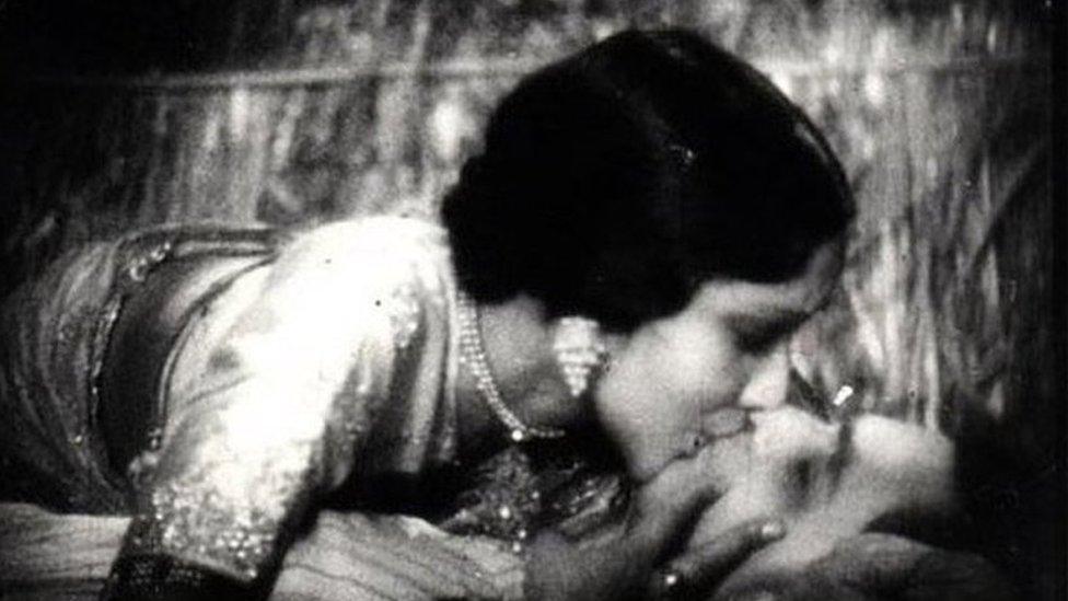 Longest kiss