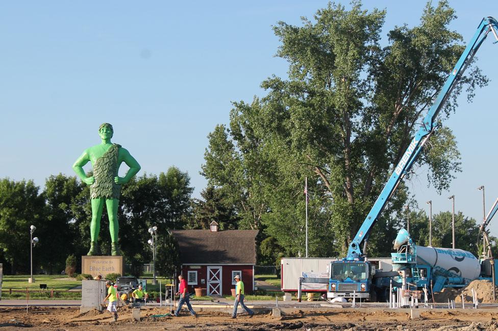 Green Giant, Blue Earth