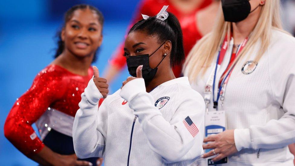 simone-biles.