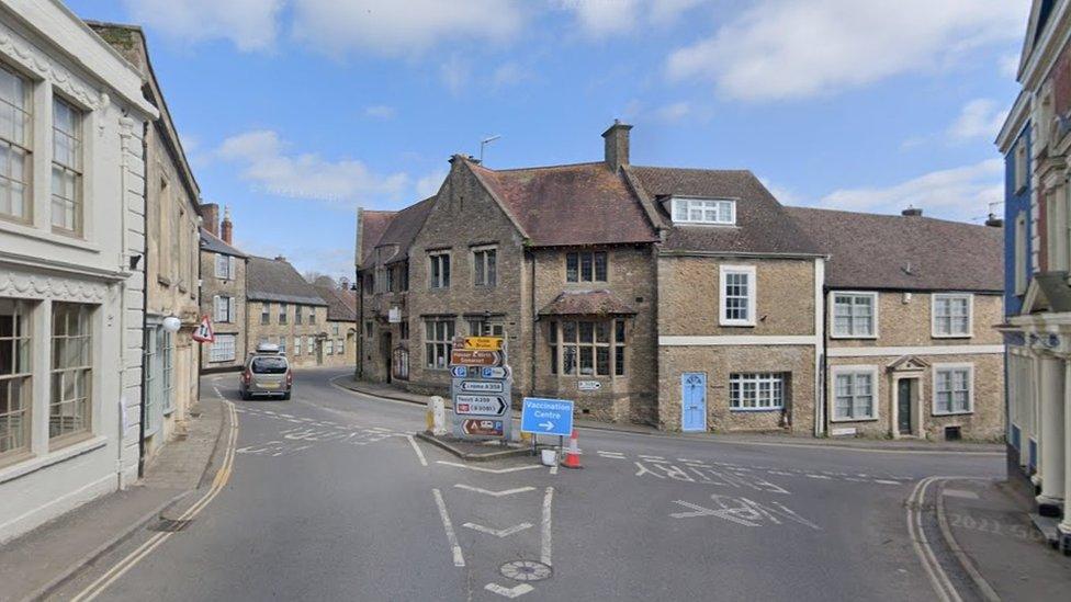 Junction of A359 High Street and Coombe Street In Bruton, looking east