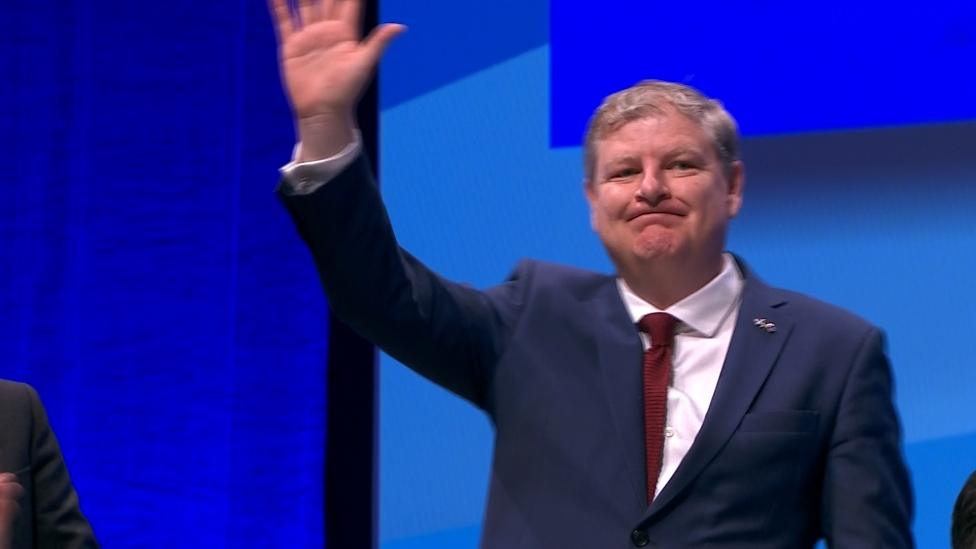 Angus Robertson