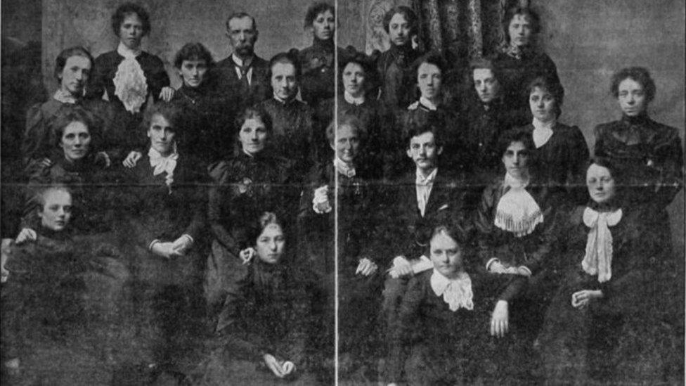 Côr Merched y Penrhyn 1901-1903