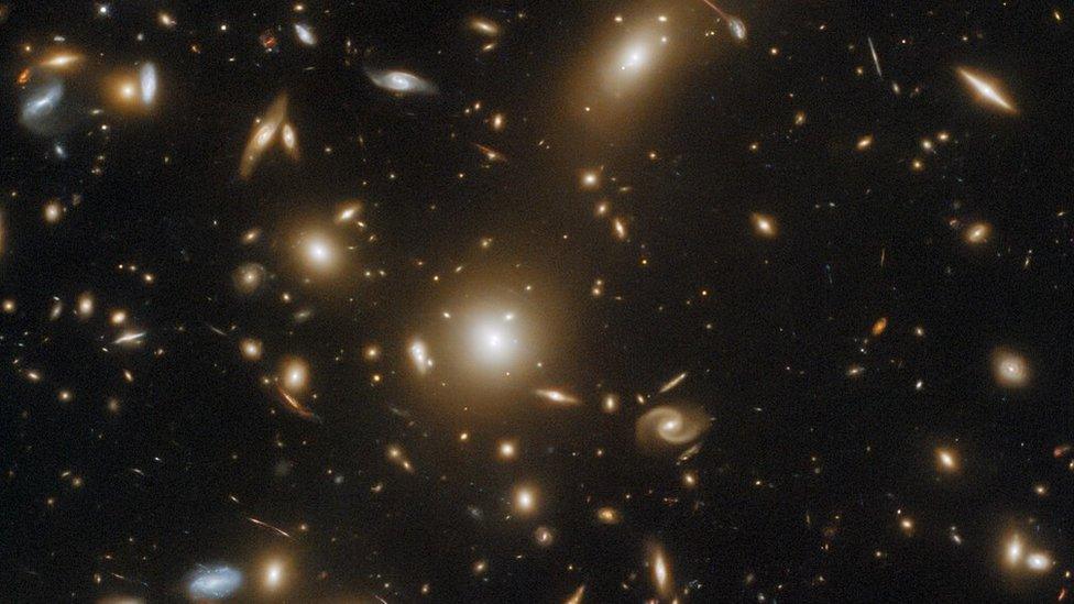 massive galaxy cluster