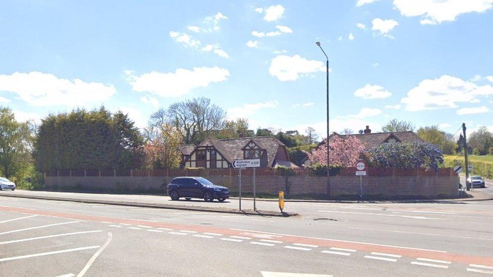 Gravesend Road at the junction with Forge Lane