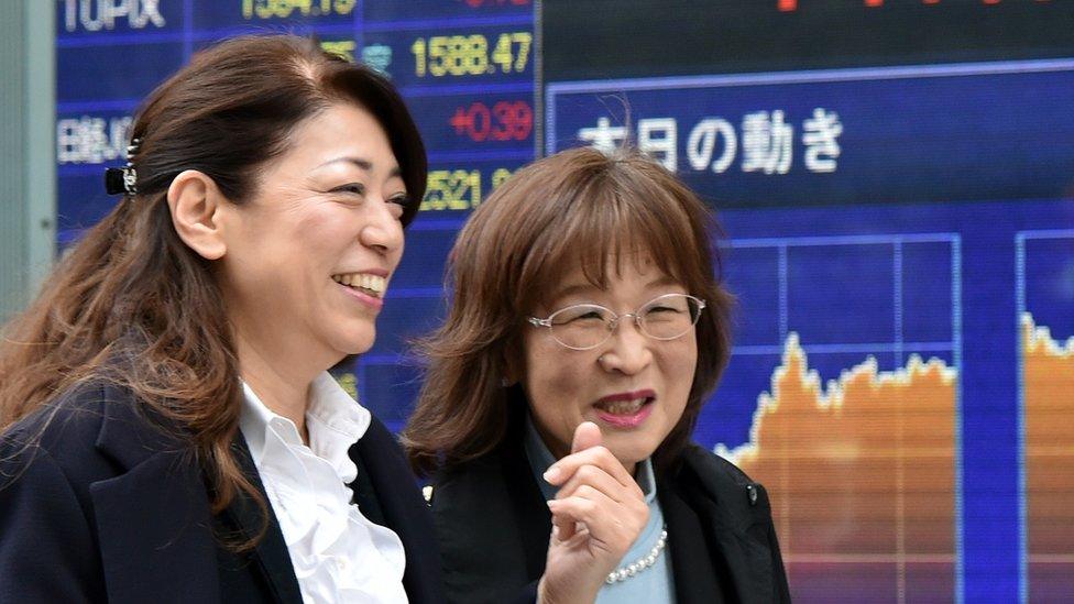 nikkei smiling ladies