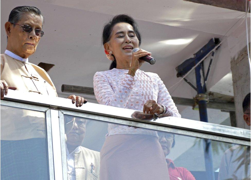 Myanmar's opposition leader Aung San Suu Kyi delivers a speech next to party patron Tin Oo, left, in Yangon, Myanmar, Monday, 9 November 2015