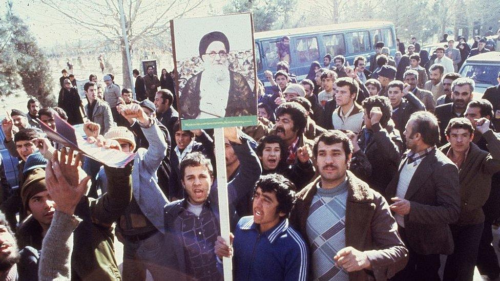 Crowds in Tehran in 1979