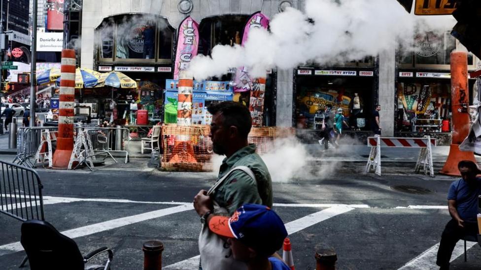 Another heatwave hits parts of US and Canada