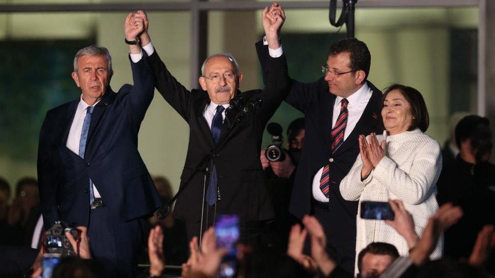 Kemal Kilicdaroglu here (C) with his wife Selvi (R), Istanbul Mayor Ekrem Imamoglu (2-R) and Ankara Mayor Mansur Yavas (L) on 6 March