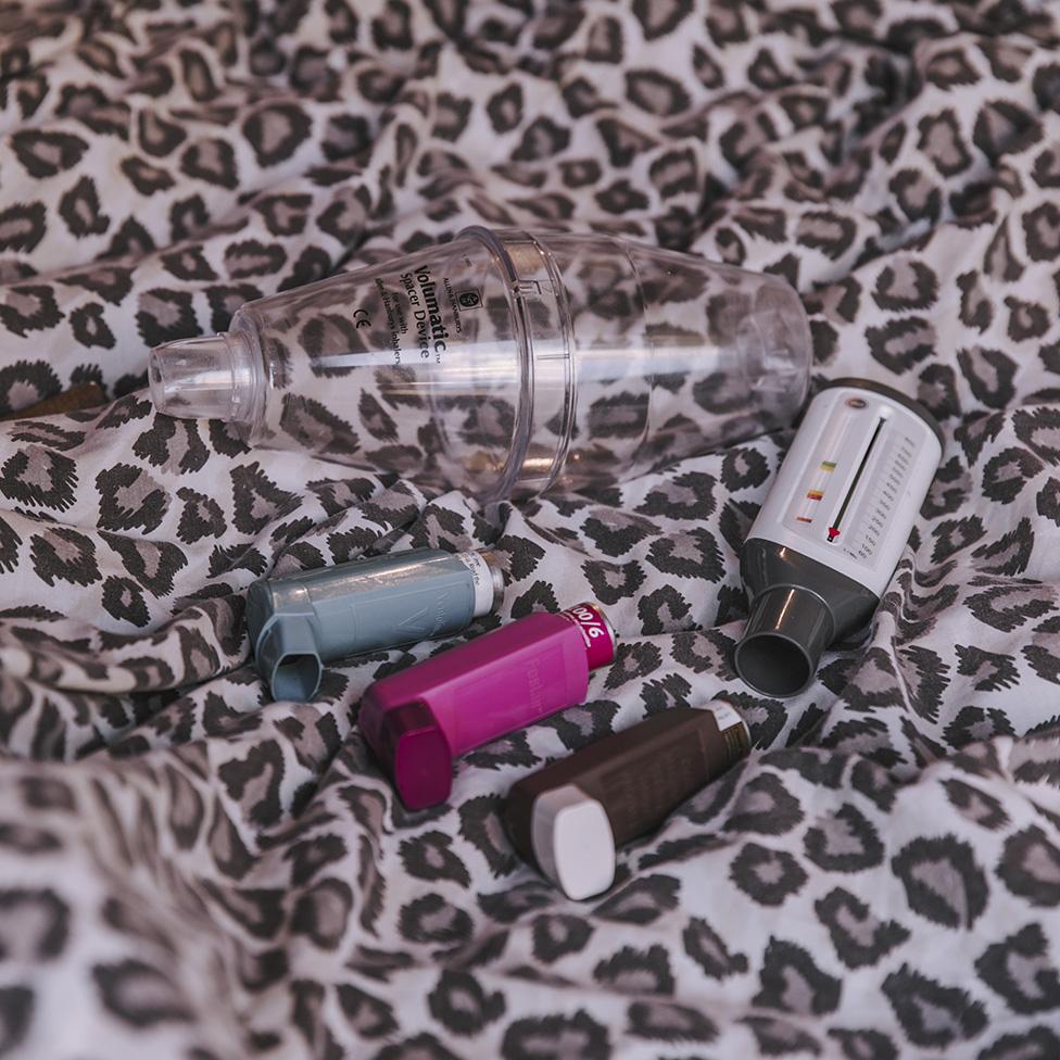 Jade's inhalers on the bed